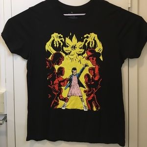 Stranger Things Lootcrate womens T-shirt size XXXL